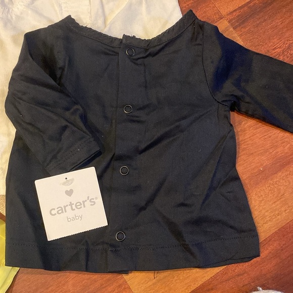 Newborn BUNDLE includes Carters Top NWT, 2 mittens, booties, and dress - Picture 6 of 6